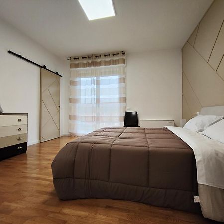 Bastia Home Appartamento Бастия-Умбра Экстерьер фото