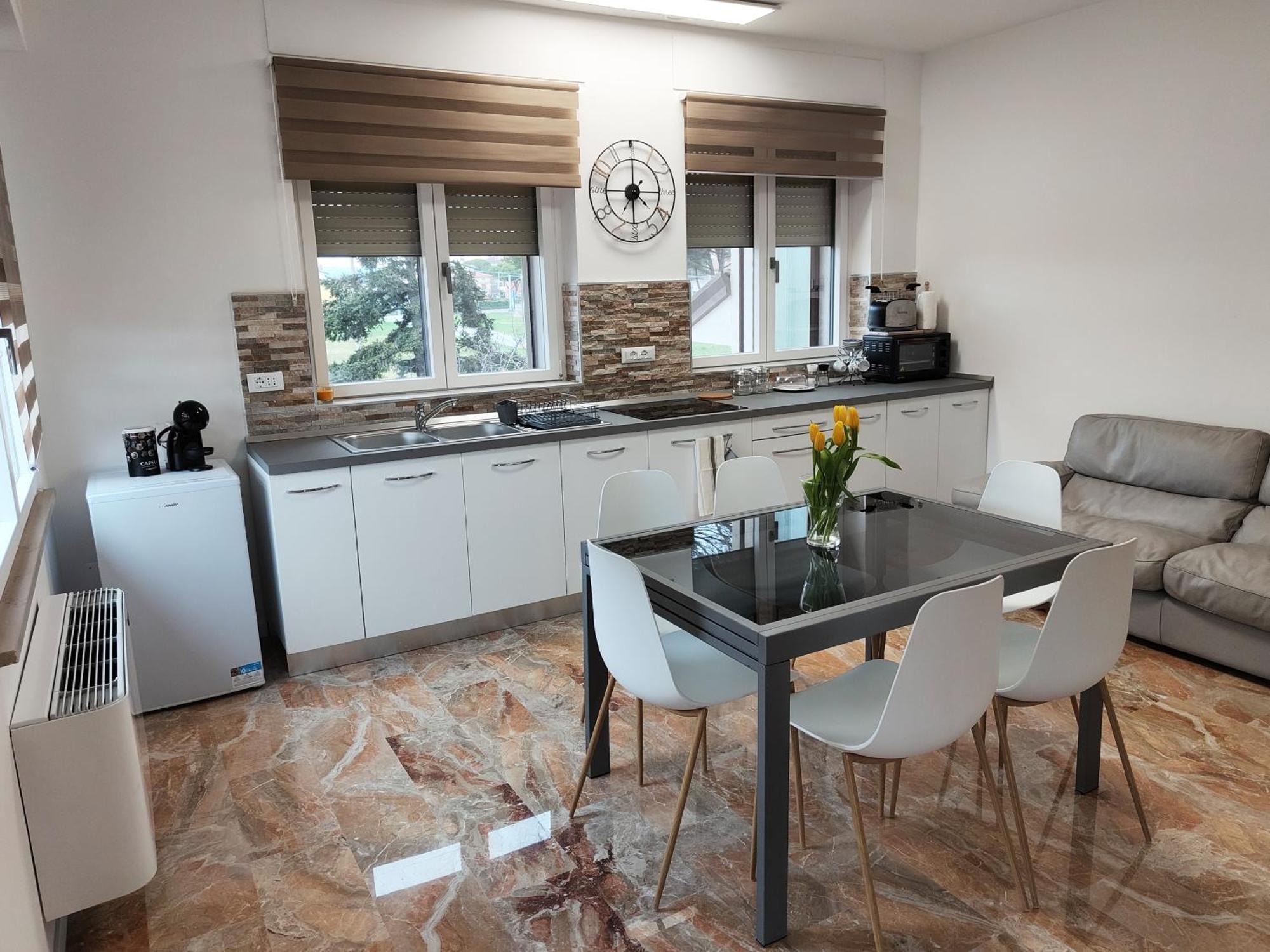 Bastia Home Appartamento Бастия-Умбра Экстерьер фото