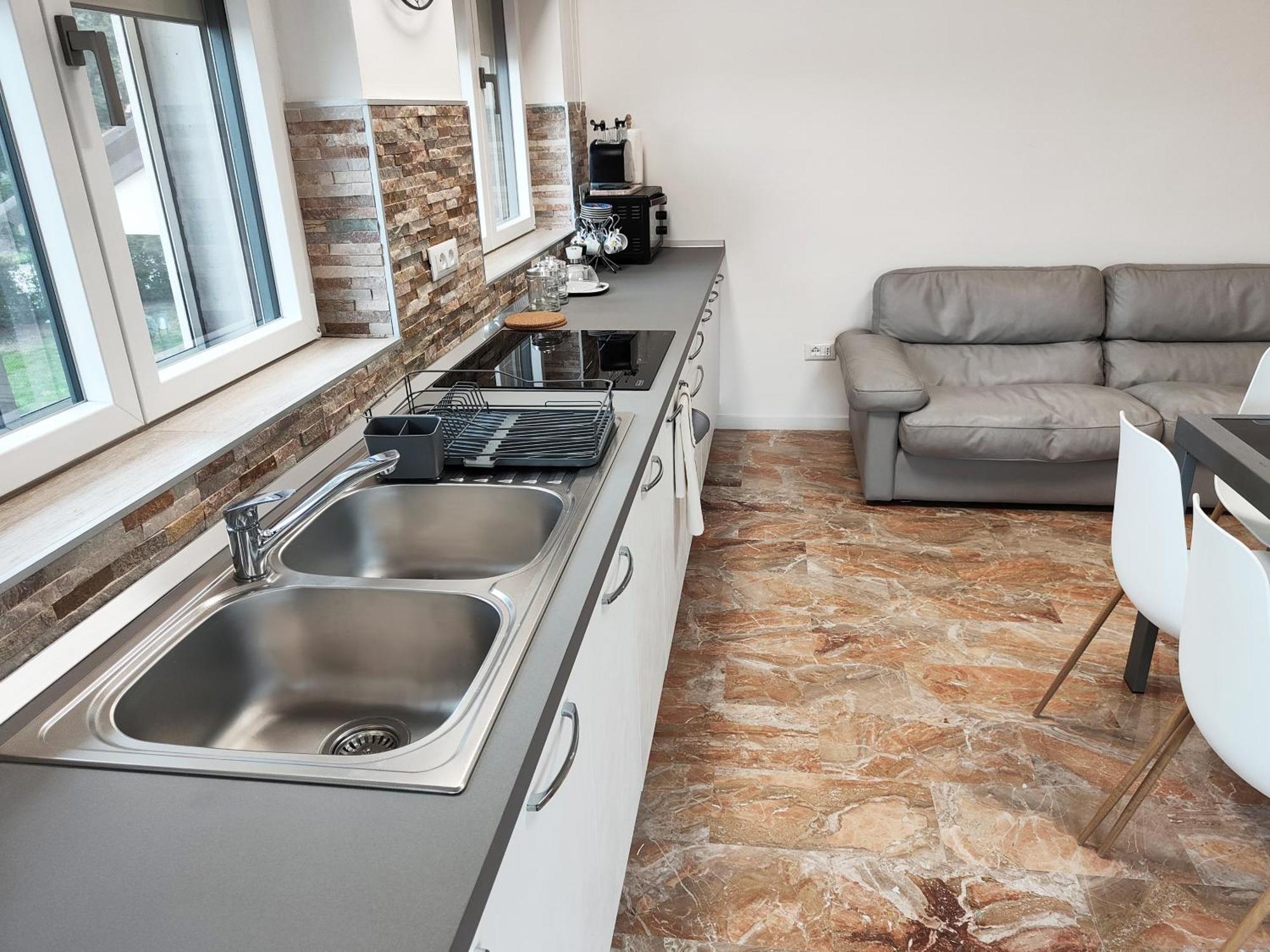 Bastia Home Appartamento Бастия-Умбра Экстерьер фото